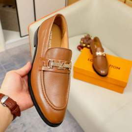 Picture of Louis Vuitton Shoes _SKULVsz38-44065713889